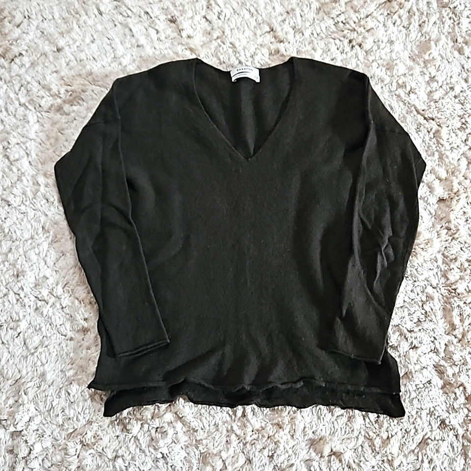 Gorgeous Babaton Sweater